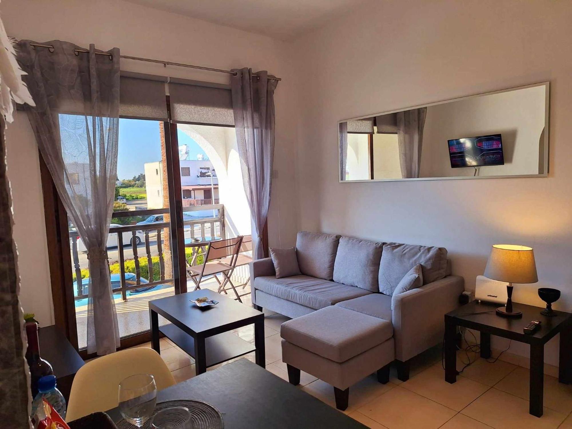 Kato Paphos Apt 400M To The Beach Eksteriør billede