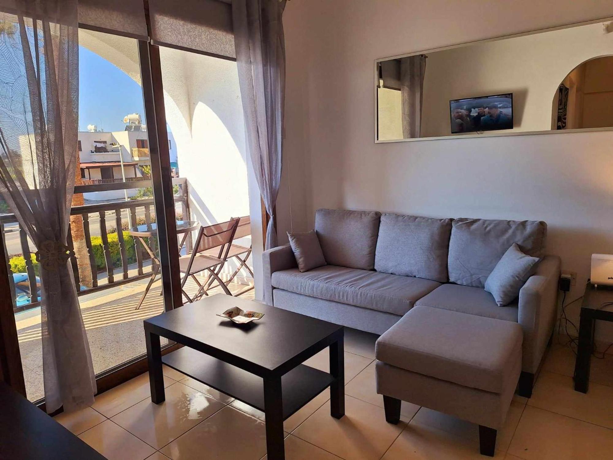 Kato Paphos Apt 400M To The Beach Eksteriør billede