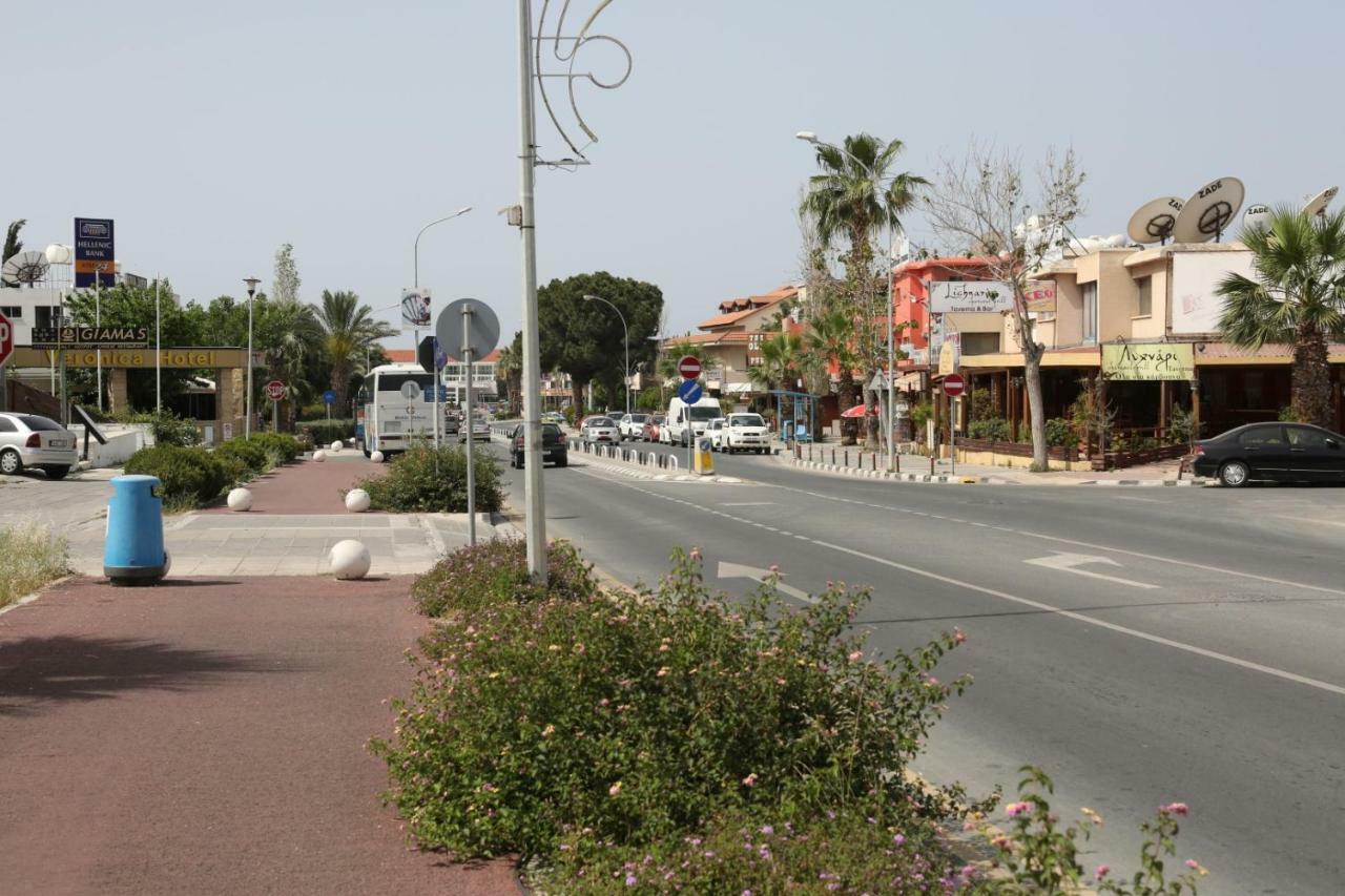 Kato Paphos Apt 400M To The Beach Eksteriør billede